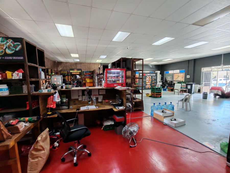 To Let commercial Property for Rent in Gants Plaza Western Cape